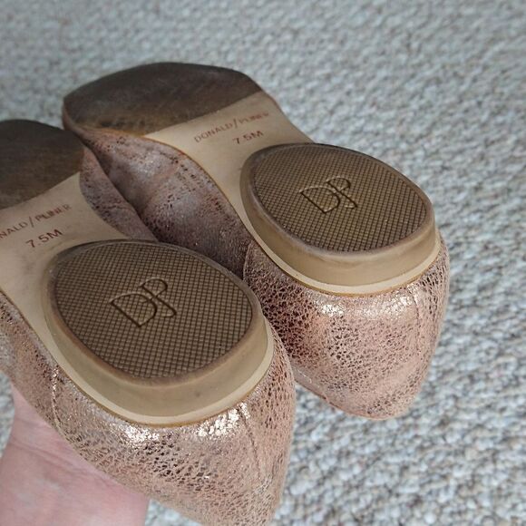DONALD PLINER Gold Metallic DEEDEE Flats Loafers size 7.5M Slip On Square Toe - Picture 10 of 12